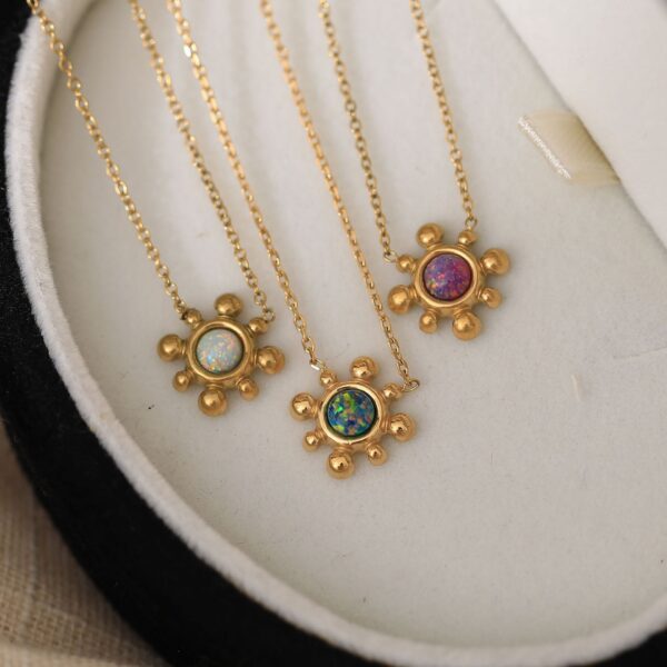 Titanium Steel High Color Retention Small SUNFLOWER Necklace