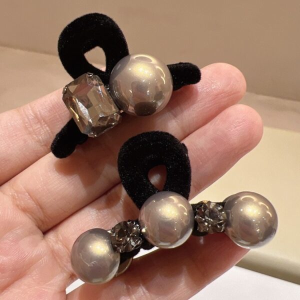 Black Pearl New High-grade Small Hair Grabbing Clip