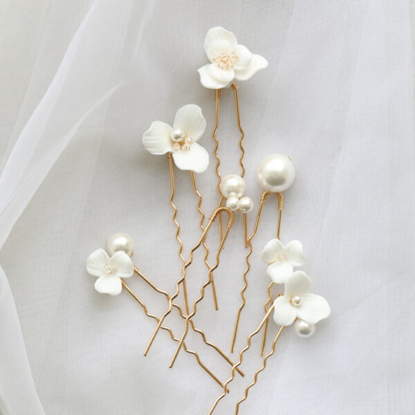 Ceramic Flower Pearl Embellished Bridal Hairpin Hair Plug Simple Hair Accessories